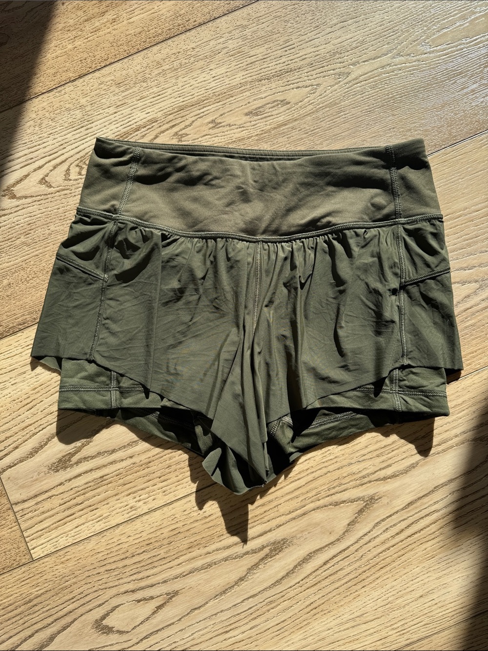 Lululemon Running Shorts - Olive - Size 6